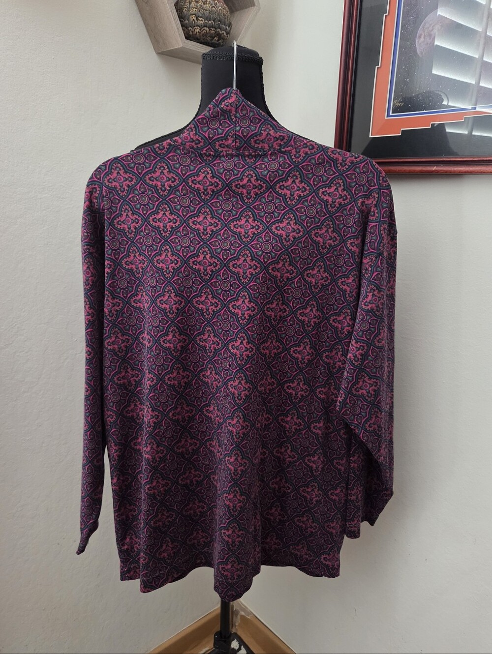 Eddie Bauer Pink & Teal Geometric Mock Neck Long Sleeve Tee VTG Fall Layering XL - Picture 3 of 4